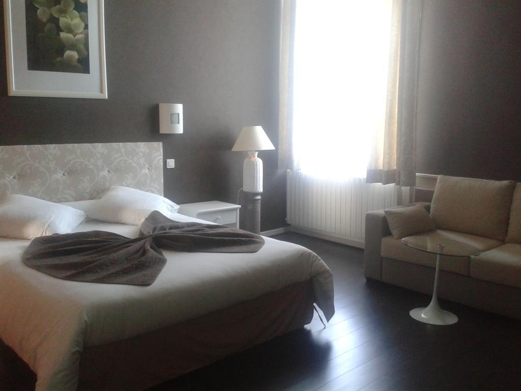 Le Chateau De Buchy Buchy  객실 사진